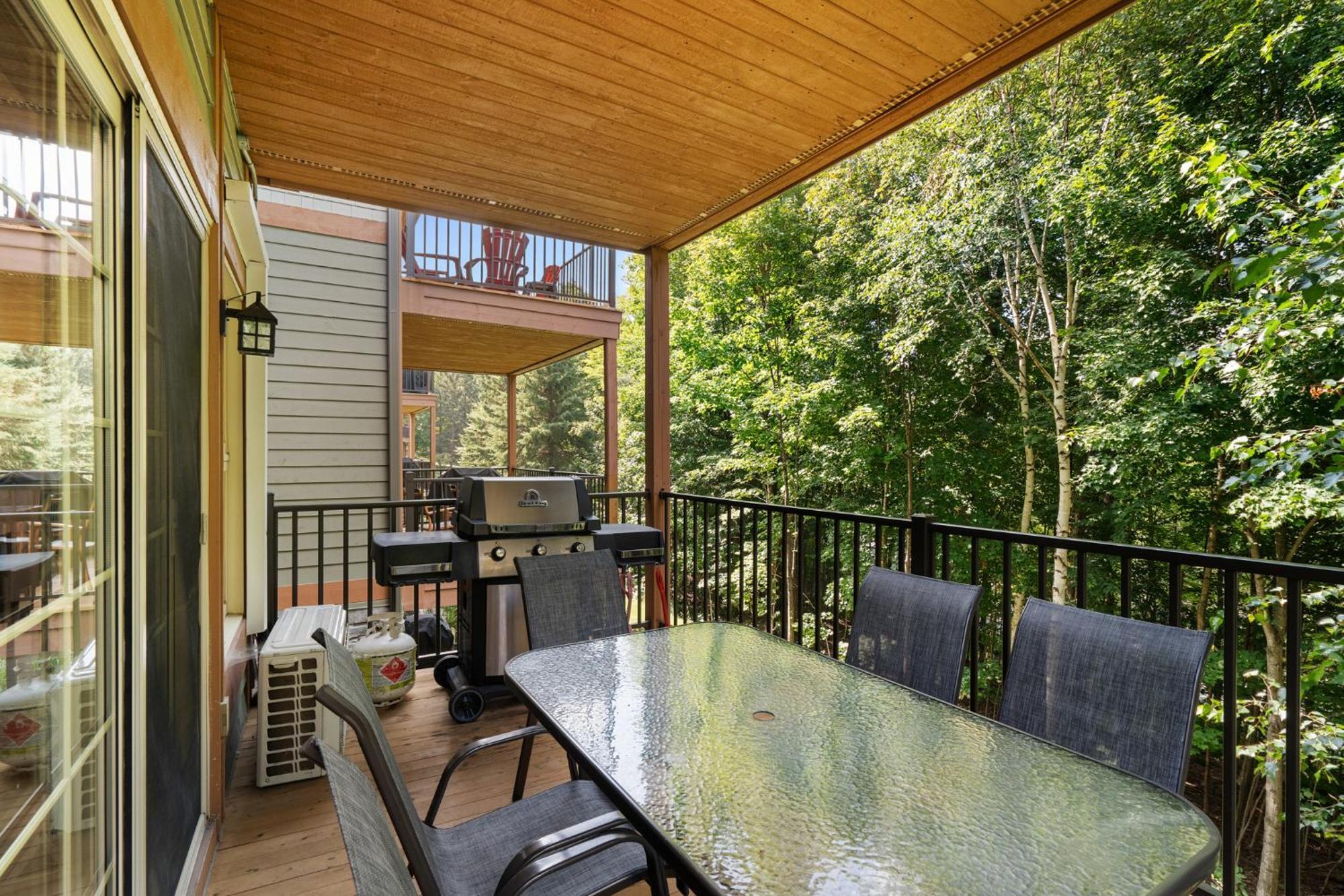 Les Falaises Tremblant - Ski Inout Condo W2Bdrs Mont-Tremblant Kültér fotó